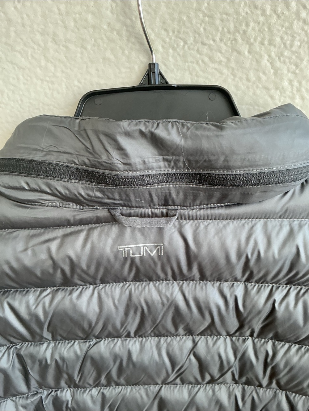 TUMI Tumipax Gray Packable Down Puffer Jacket - Picture 4 of 10